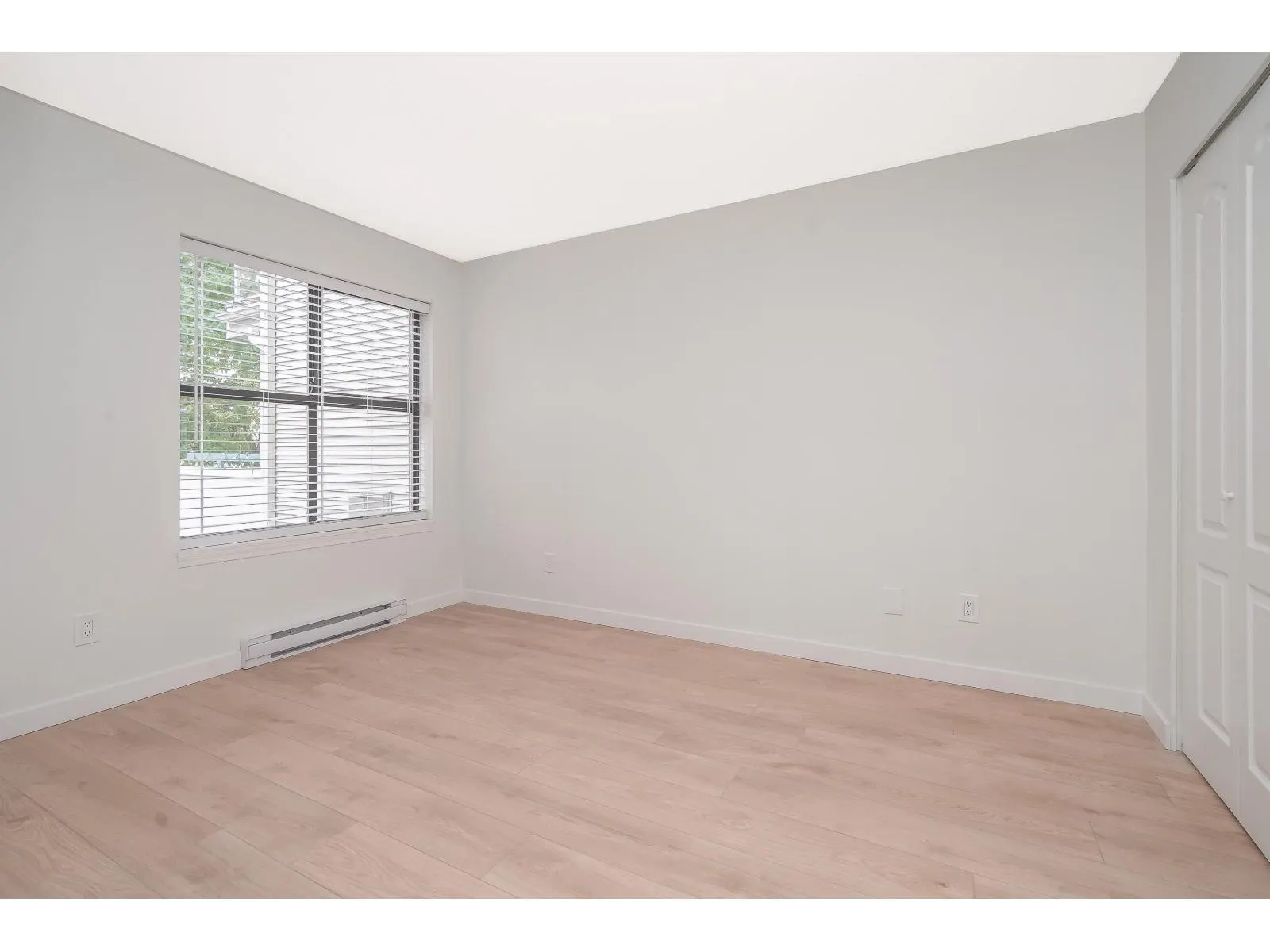 207 20268 54 AVENUE