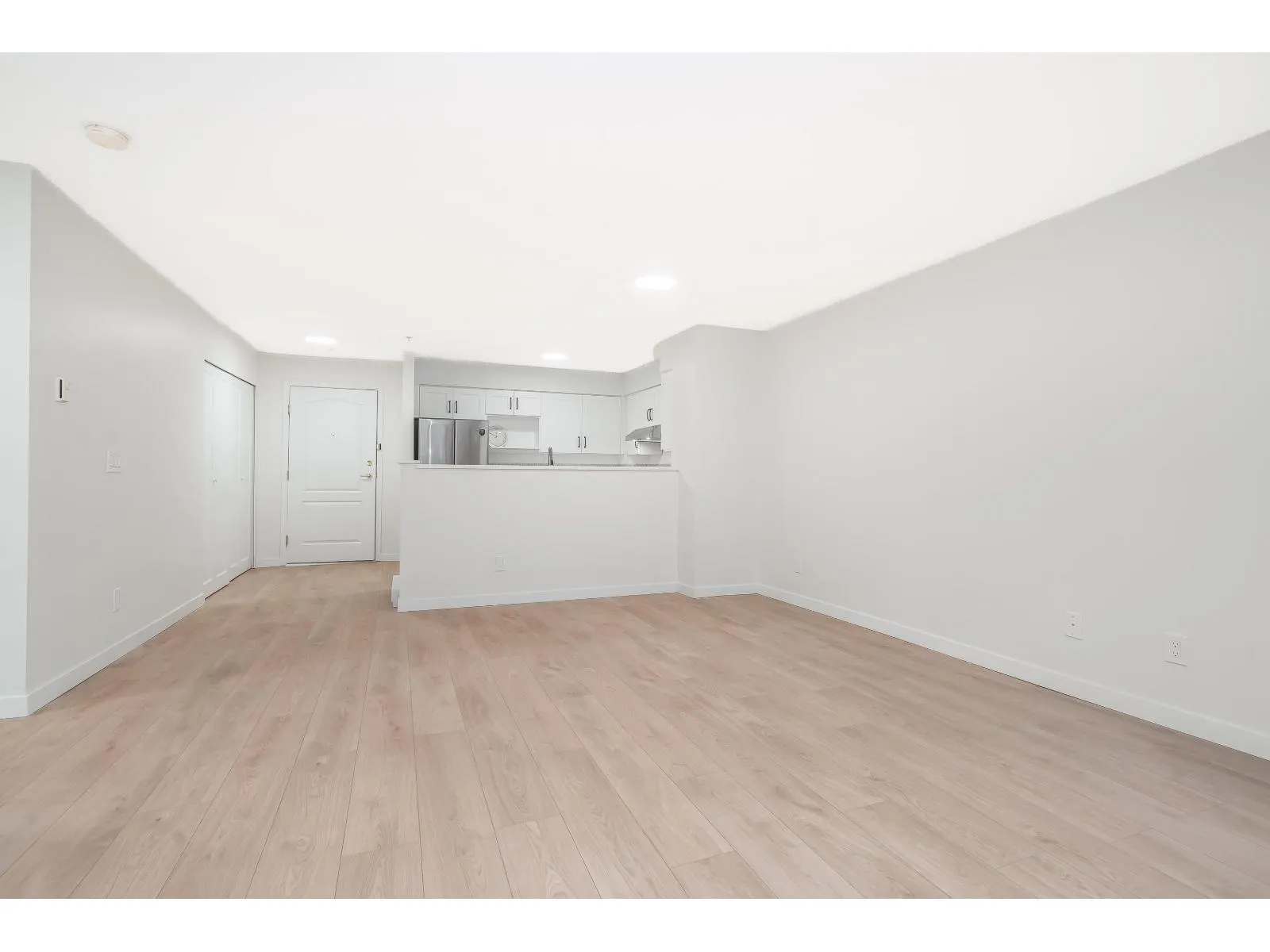 207 20268 54 AVENUE