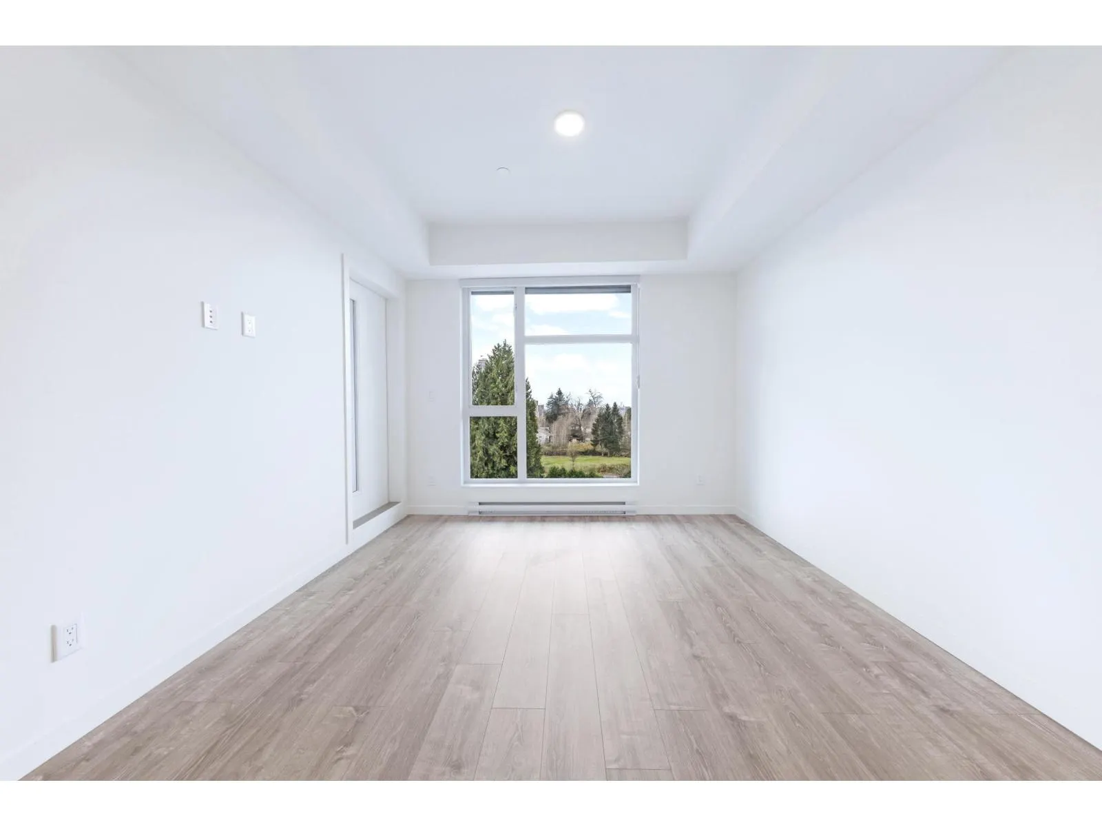 607 10828 139A STREET