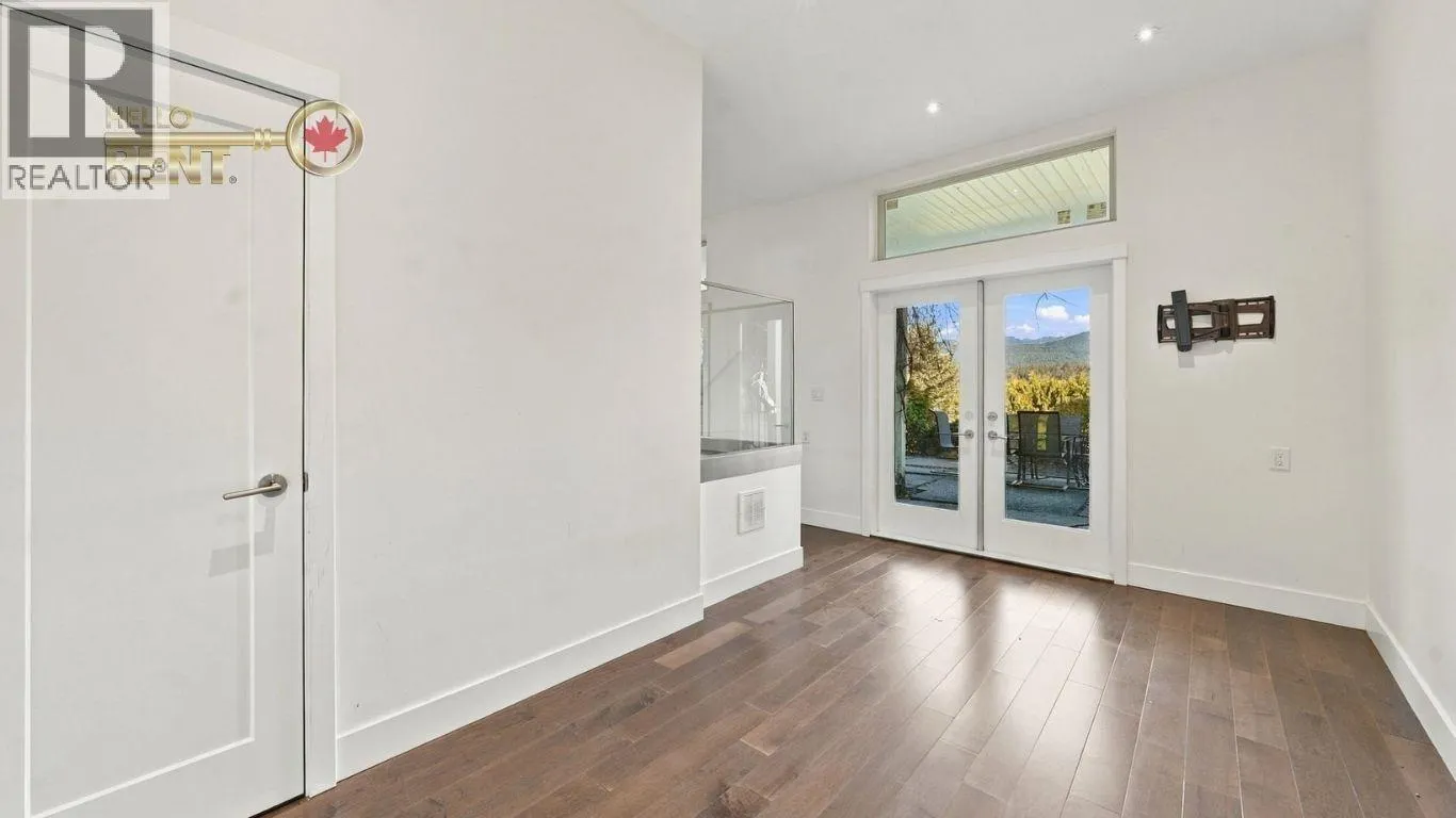 458 NORTHCLIFFE CRESCENT