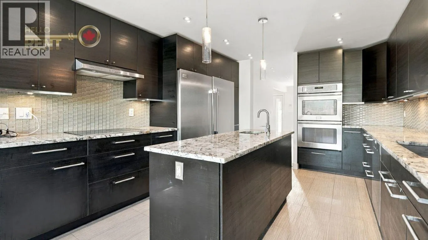 458 NORTHCLIFFE CRESCENT