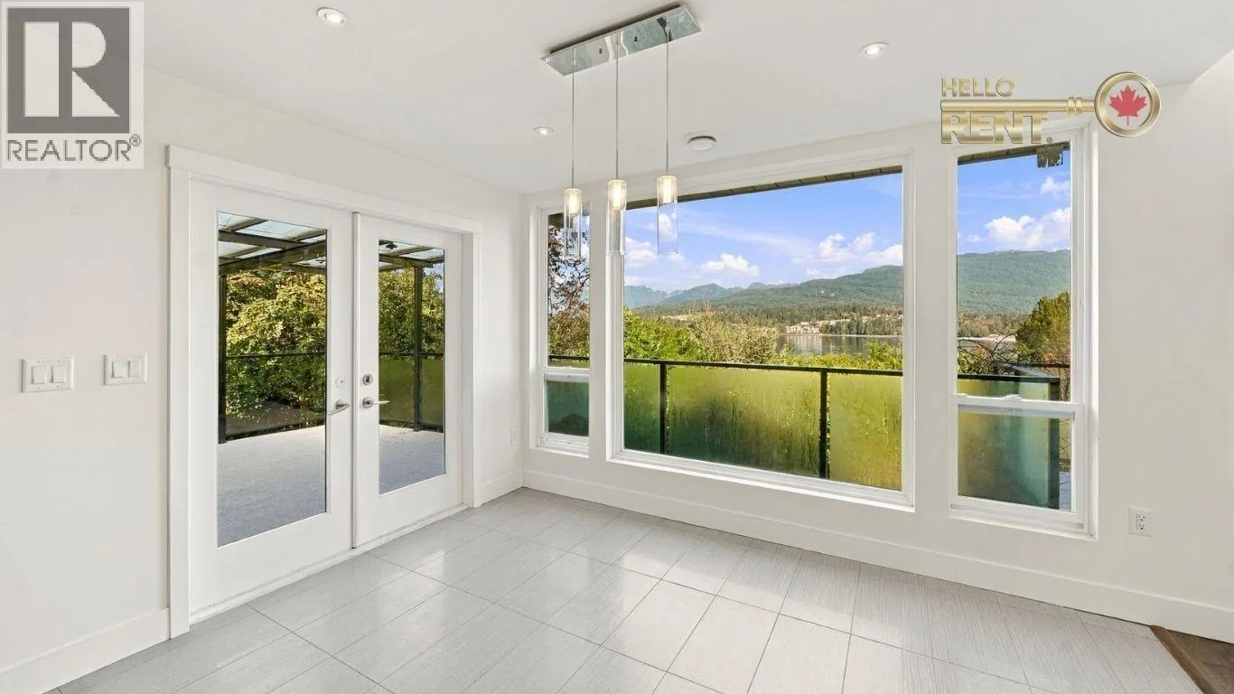 458 NORTHCLIFFE CRESCENT