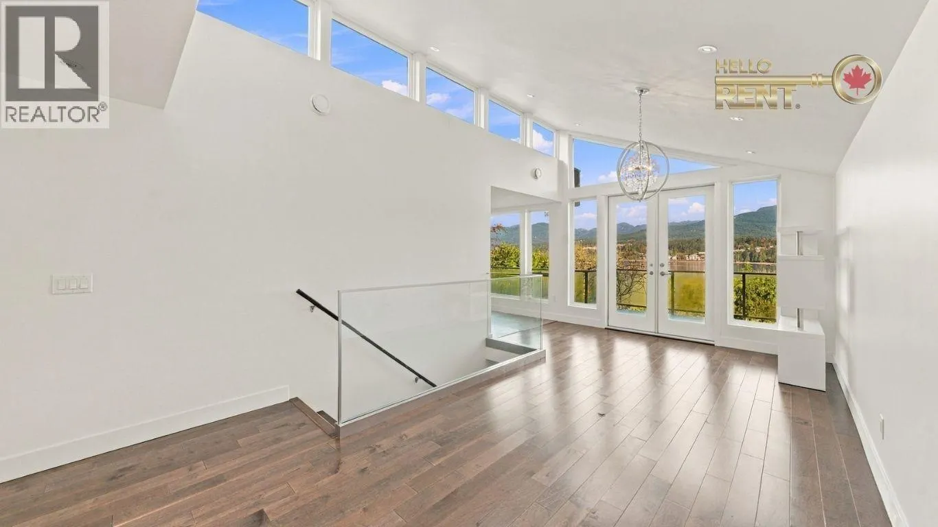 458 NORTHCLIFFE CRESCENT