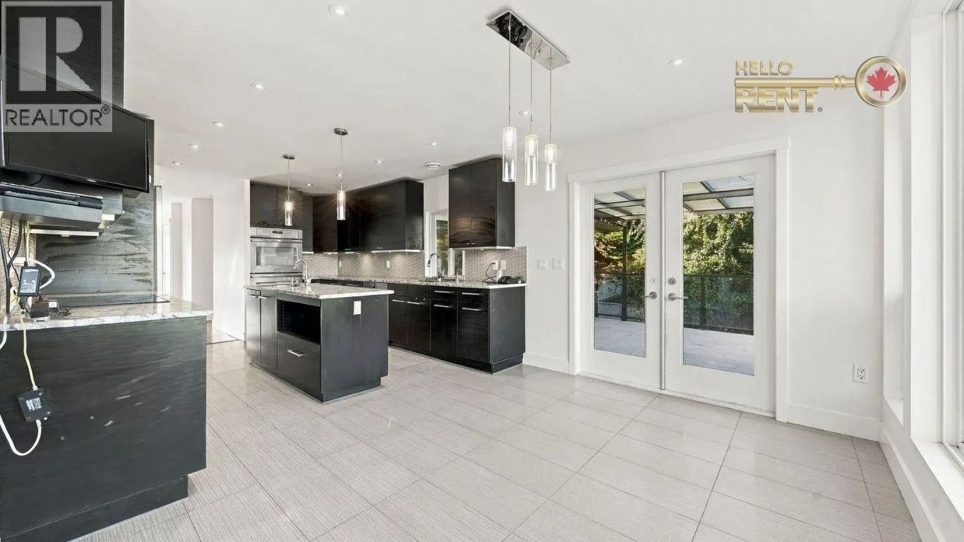 458 NORTHCLIFFE CRESCENT