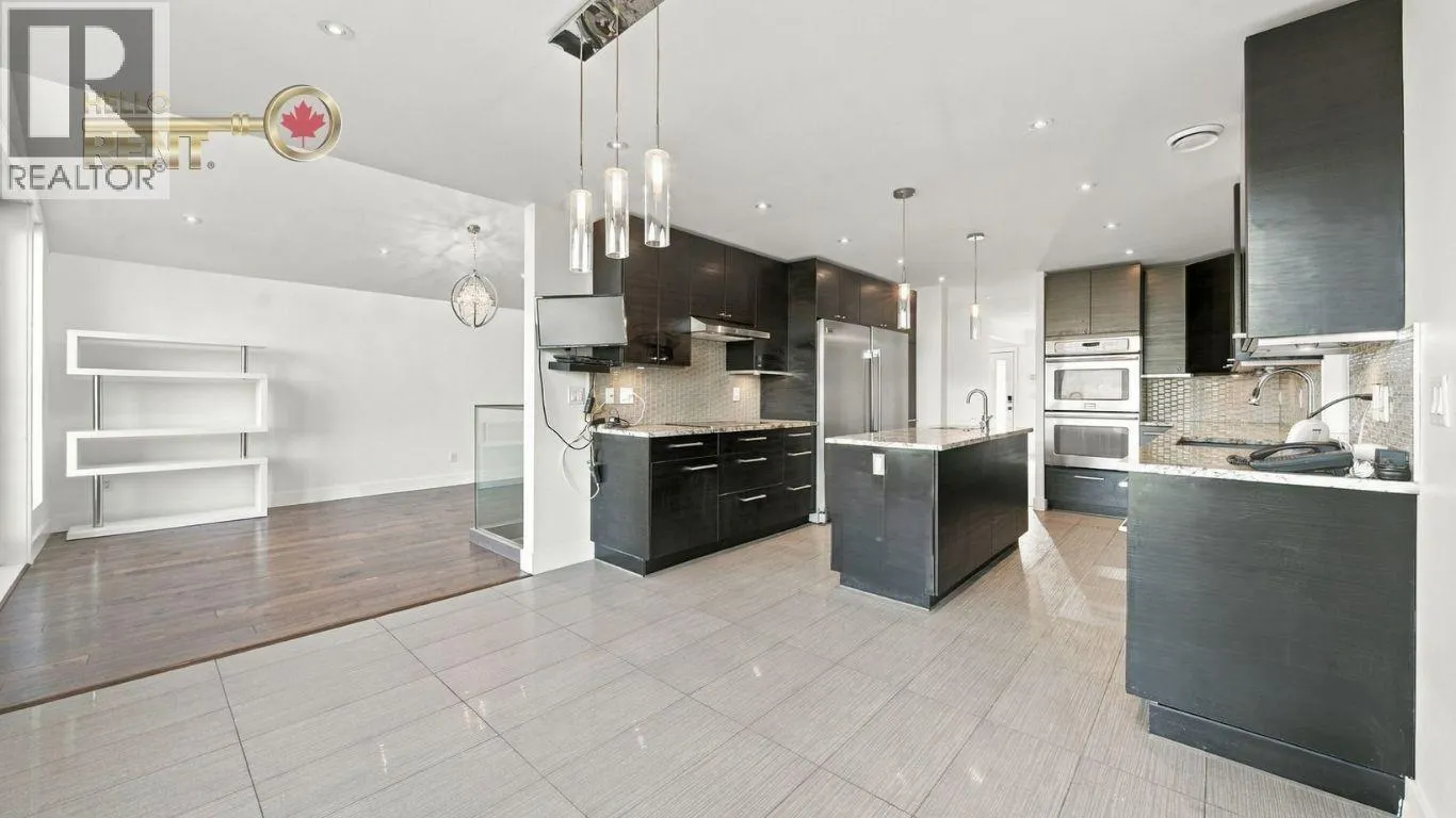 458 NORTHCLIFFE CRESCENT