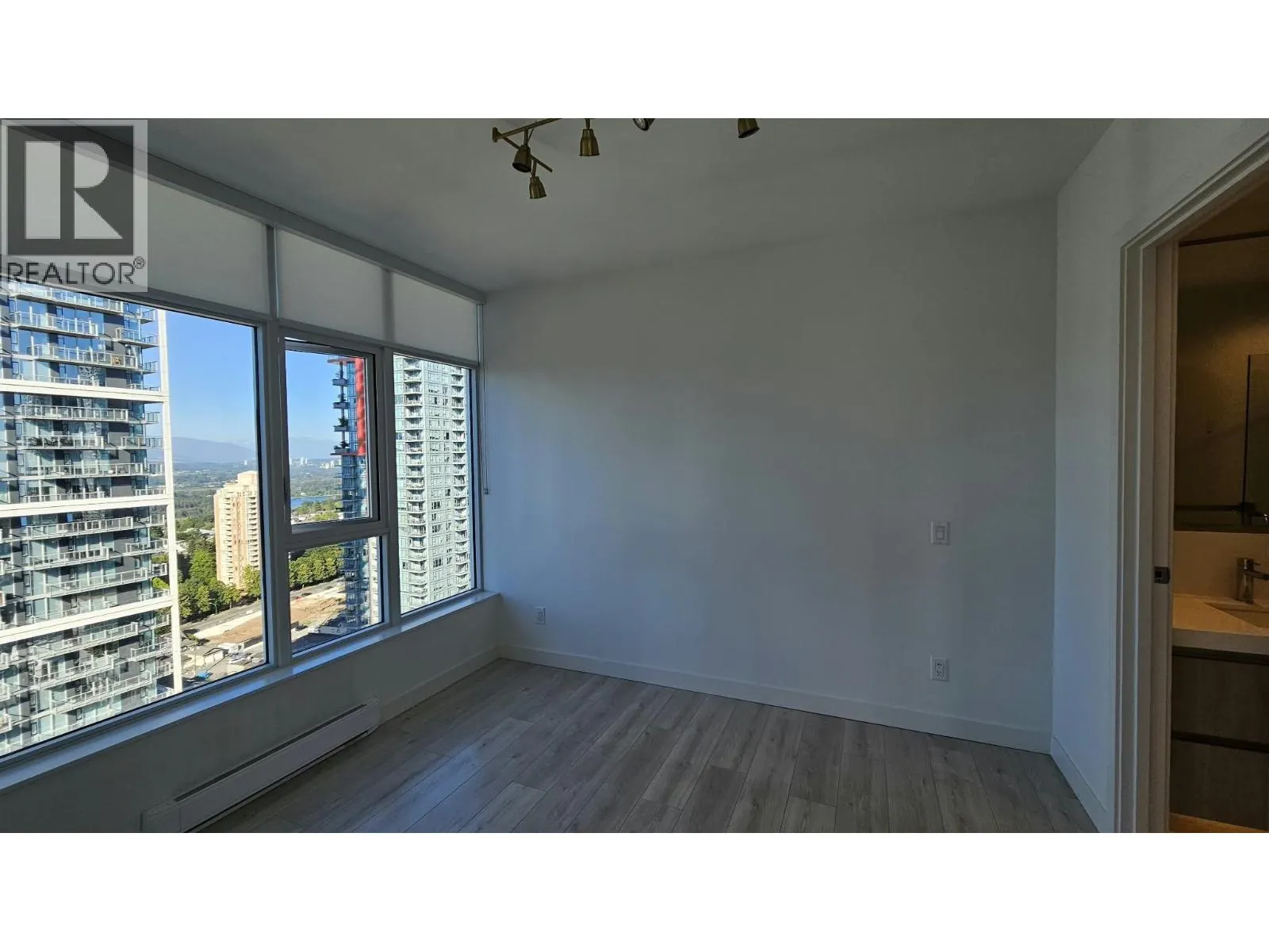 2104 6080 MCKAY AVENUE