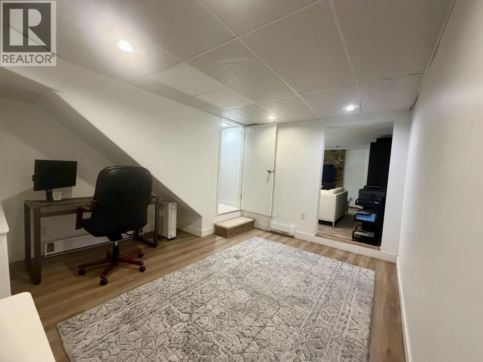 Basement-1881 BOWMAN AVENUE