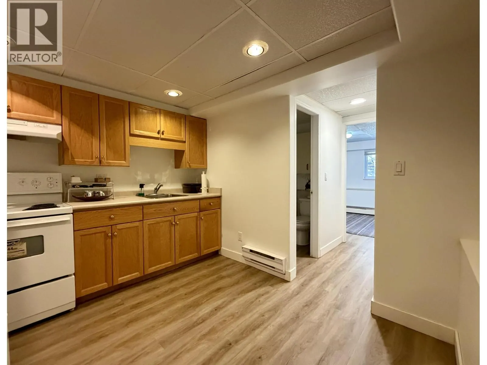 Basement-1881 BOWMAN AVENUE
