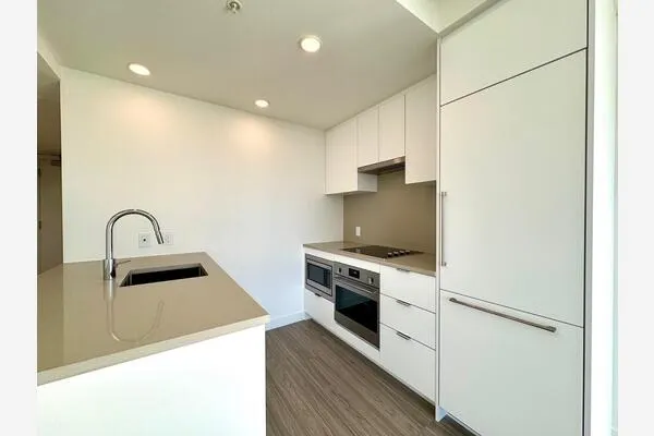 1303 13675 107 A AVENUE