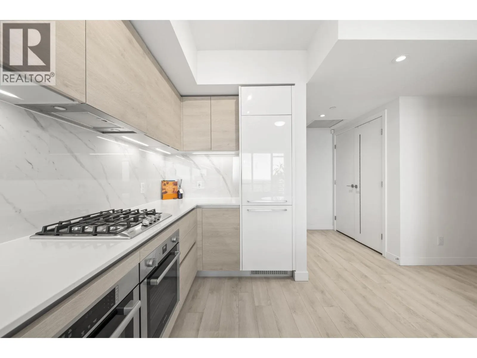 3601 2085 SKYLINE COURT