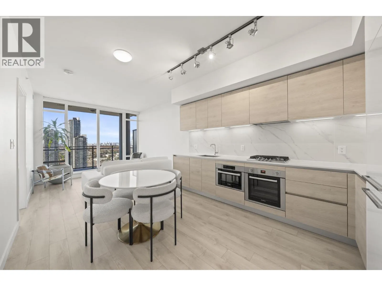 3601 2085 SKYLINE COURT