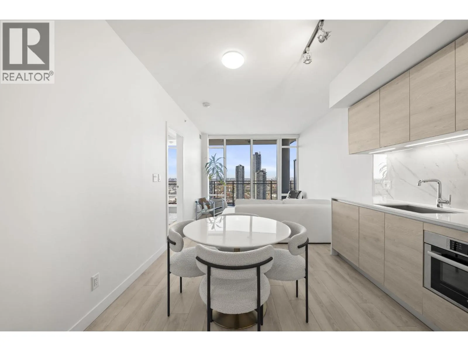 3601 2085 SKYLINE COURT