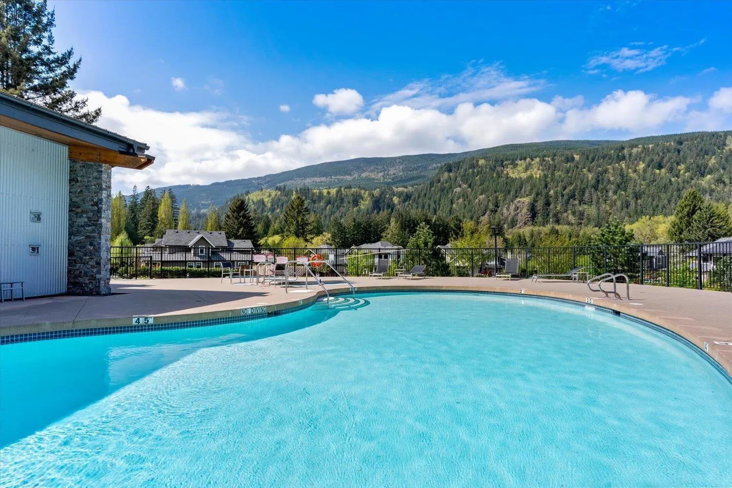 67 1885 COLUMBIA VALLEY ROAD|Cultus Lake South
