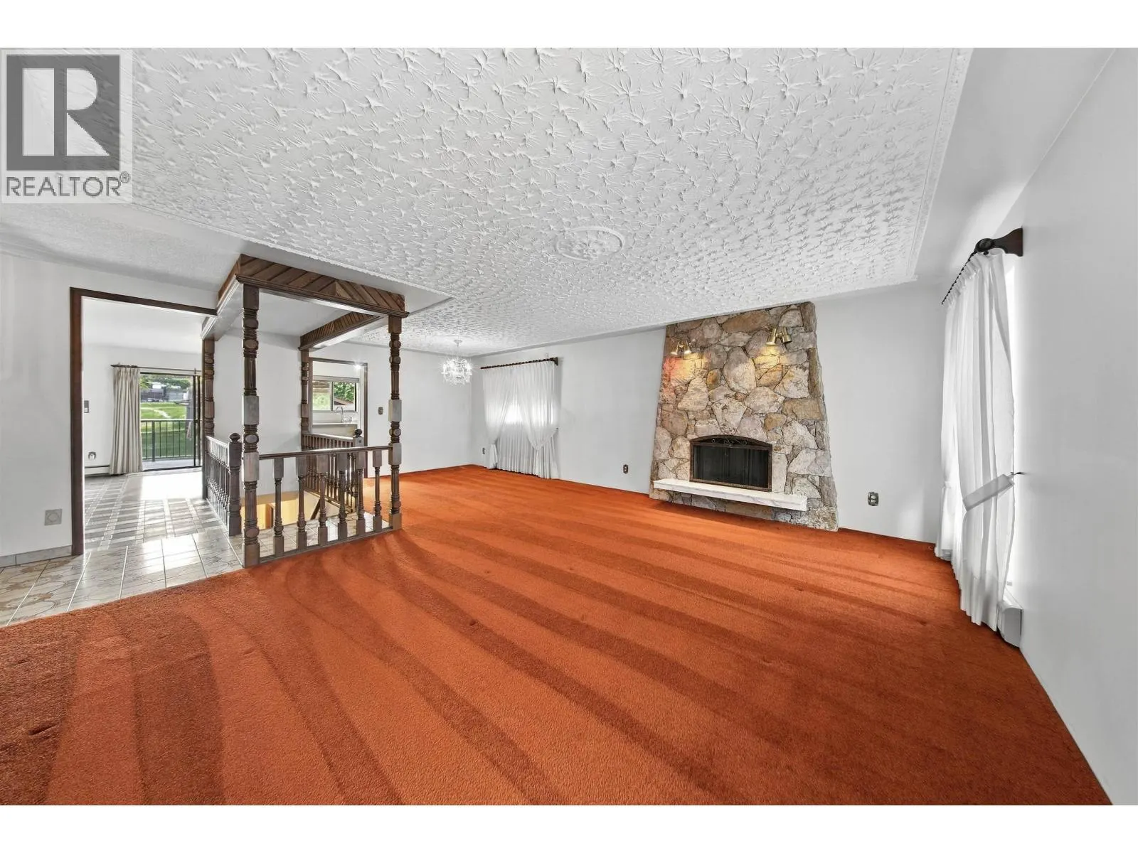 4052 PRICE STREET