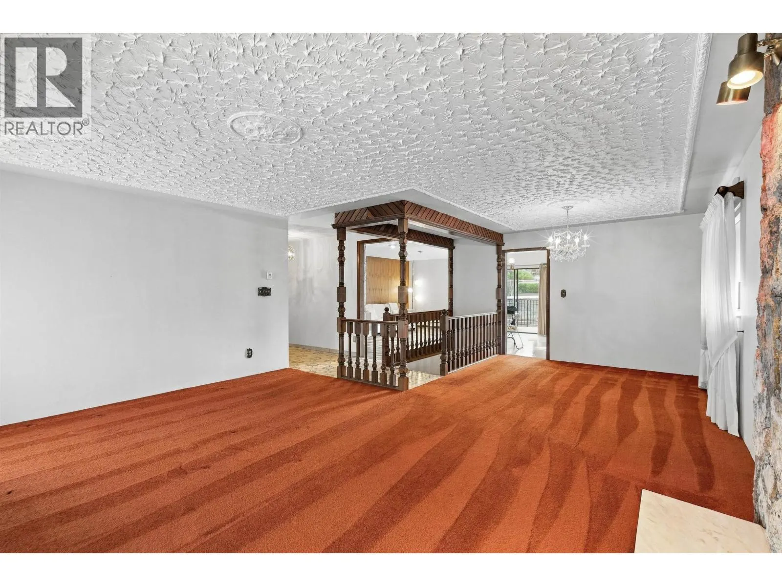 4052 PRICE STREET