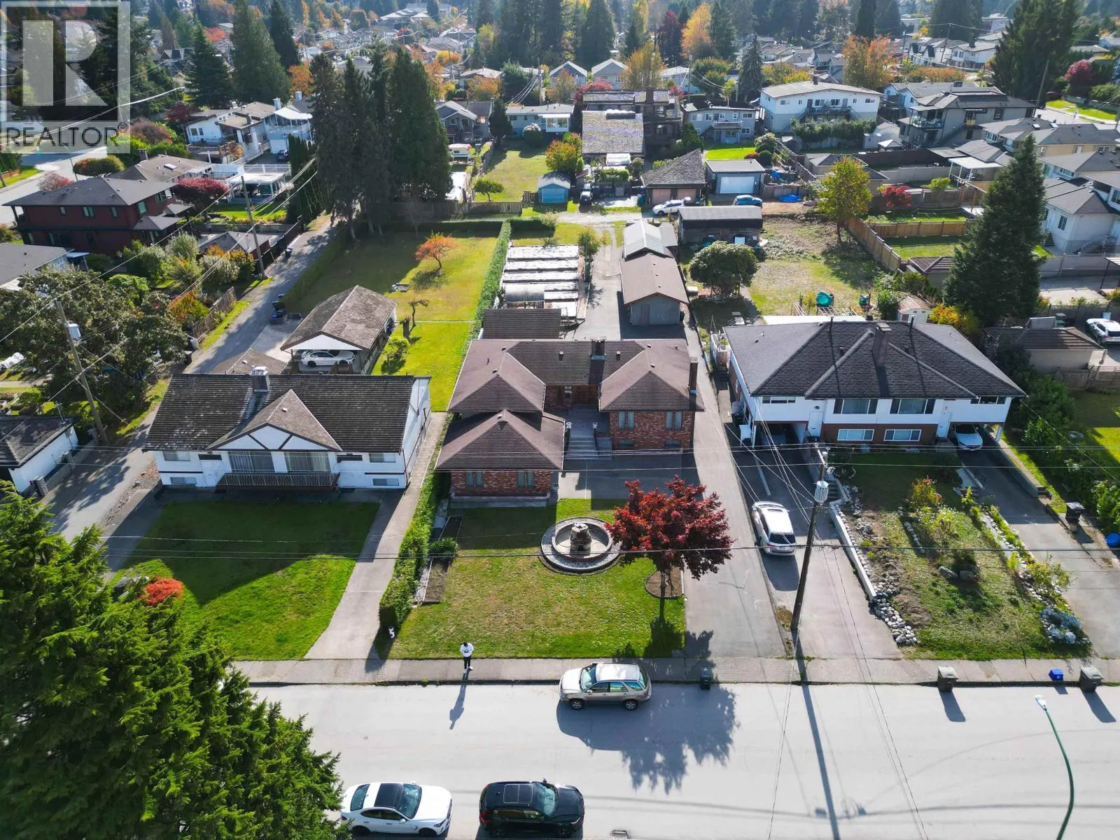 4052 PRICE STREET