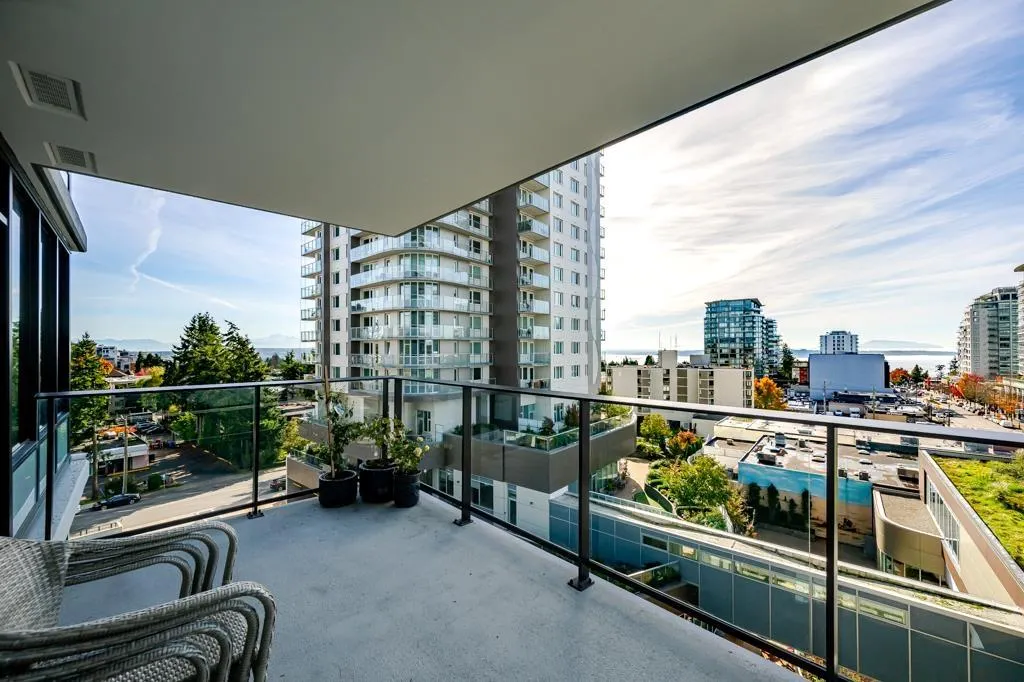 707 1588 JOHNSTON ROAD