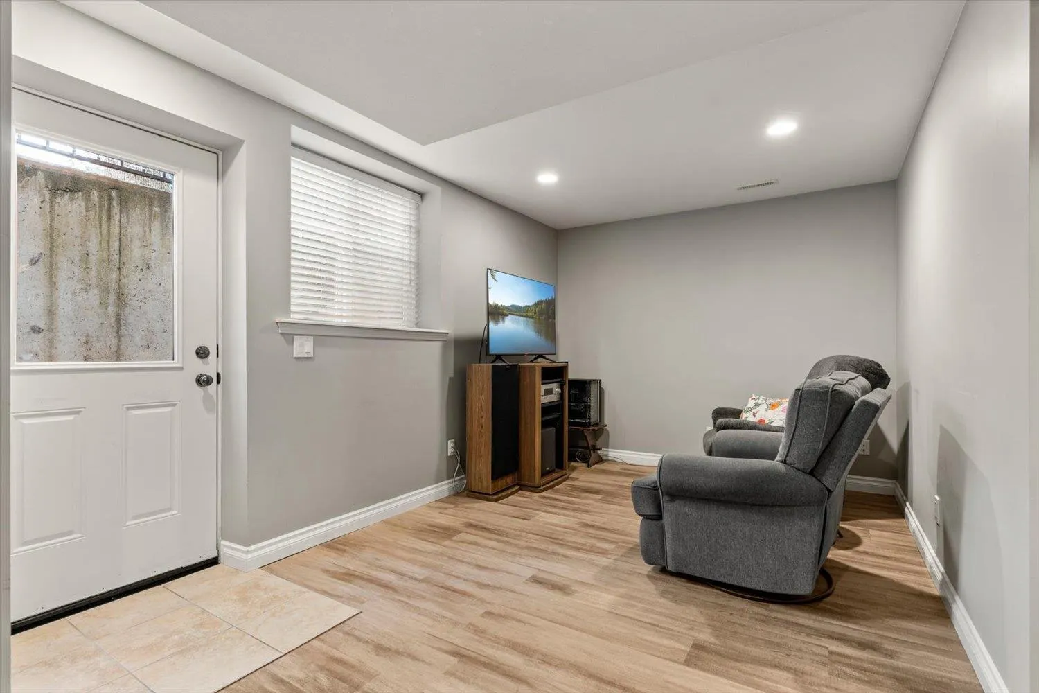 42 45545 TAMIHI WAY|Garrison Crossing
