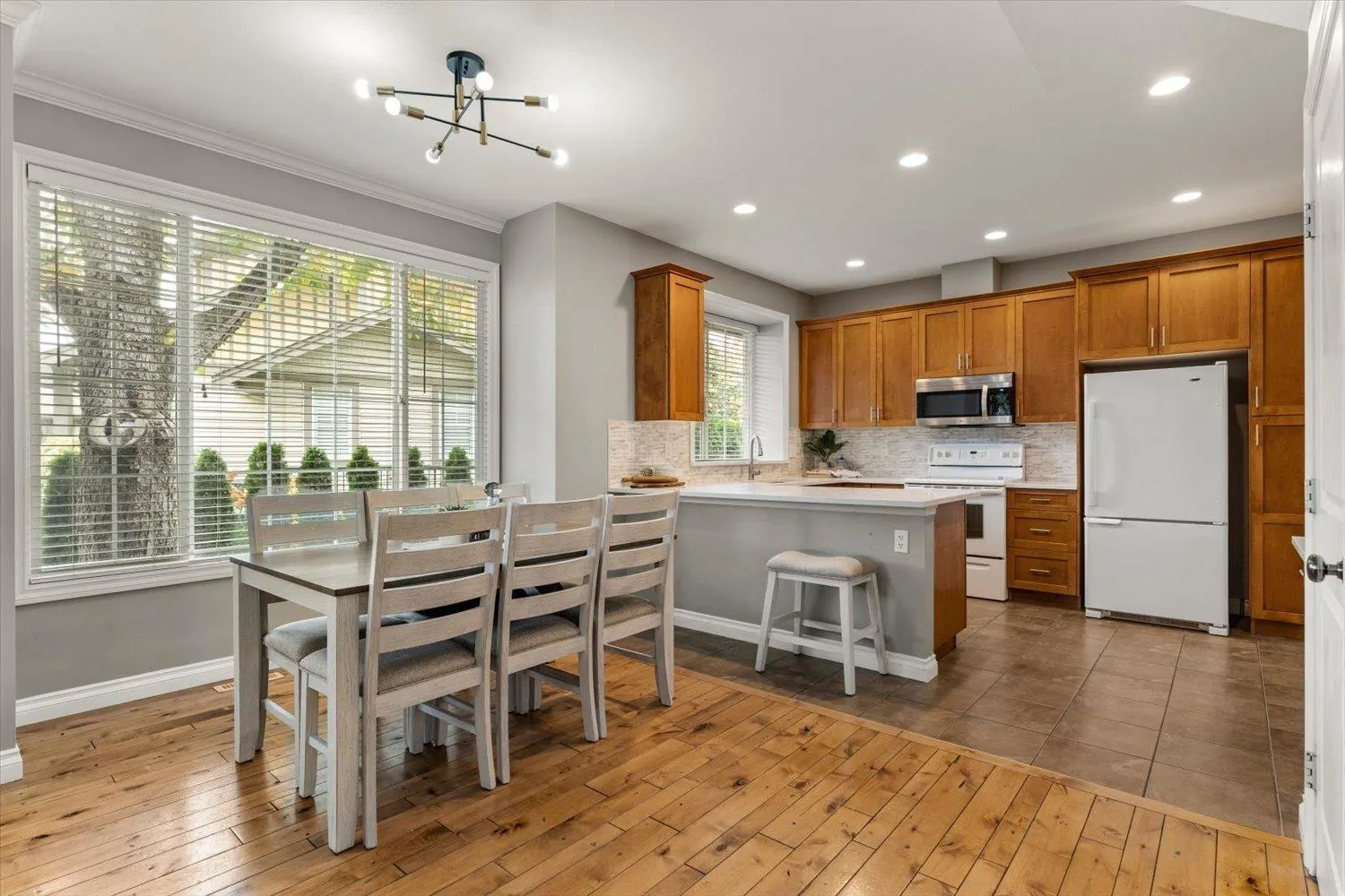 42 45545 TAMIHI WAY|Garrison Crossing