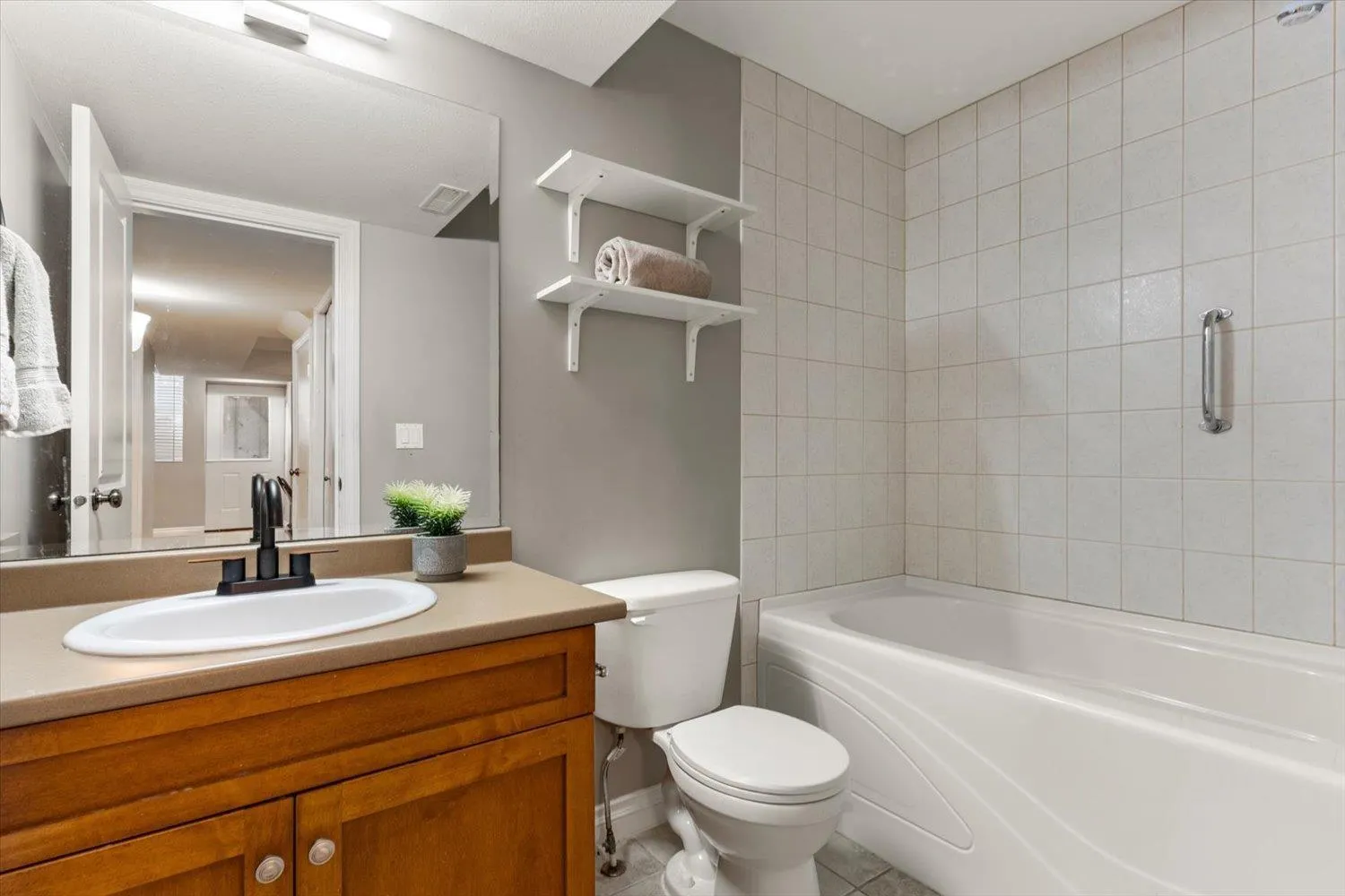 42 45545 TAMIHI WAY|Garrison Crossing