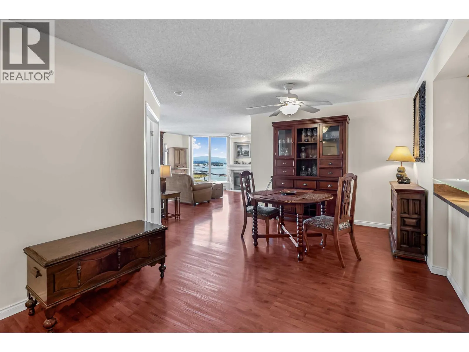 1603 69 JAMIESON COURT