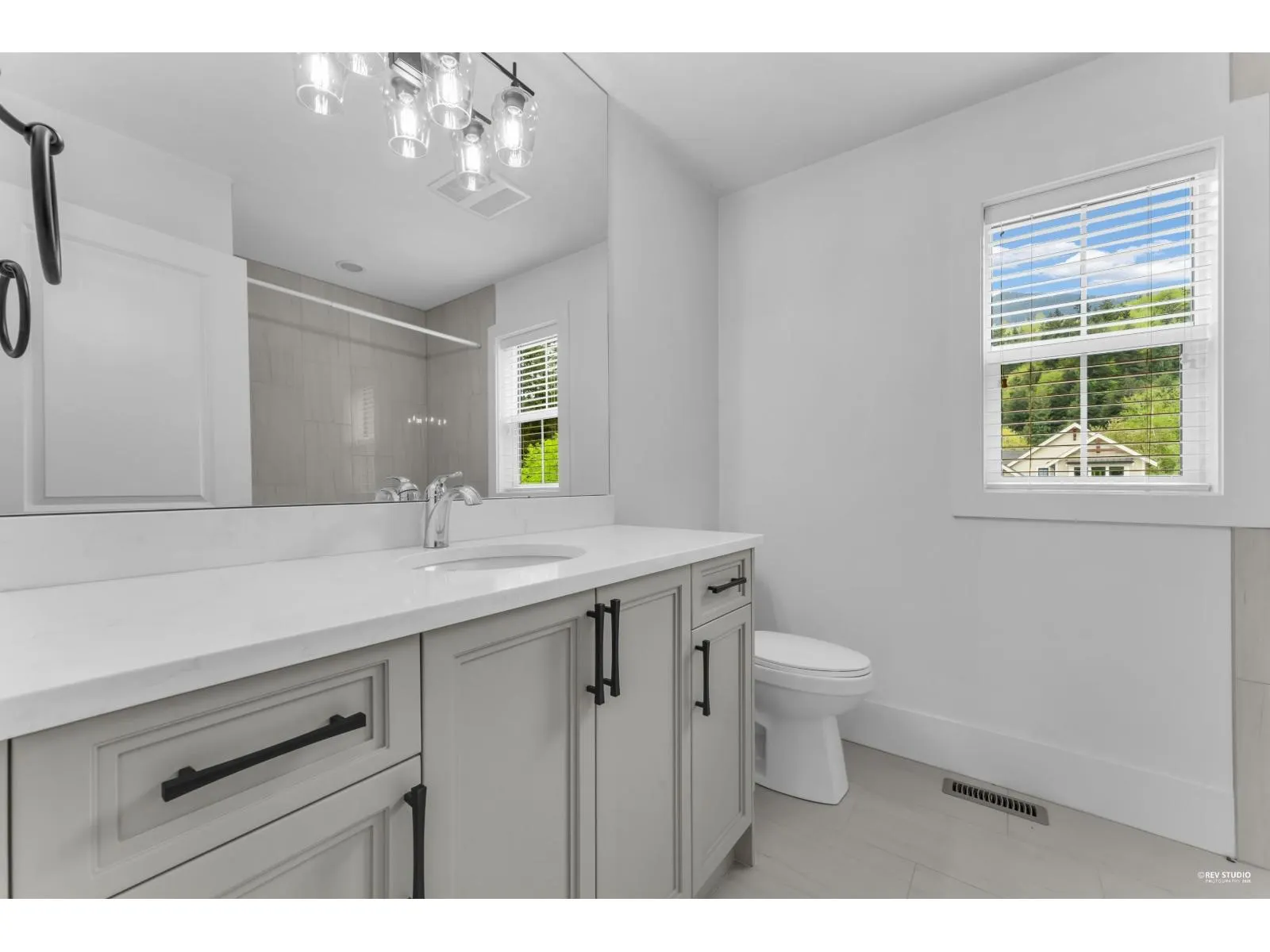 52 1885 COLUMBIA VALLEY ROAD|Cultus Lake South