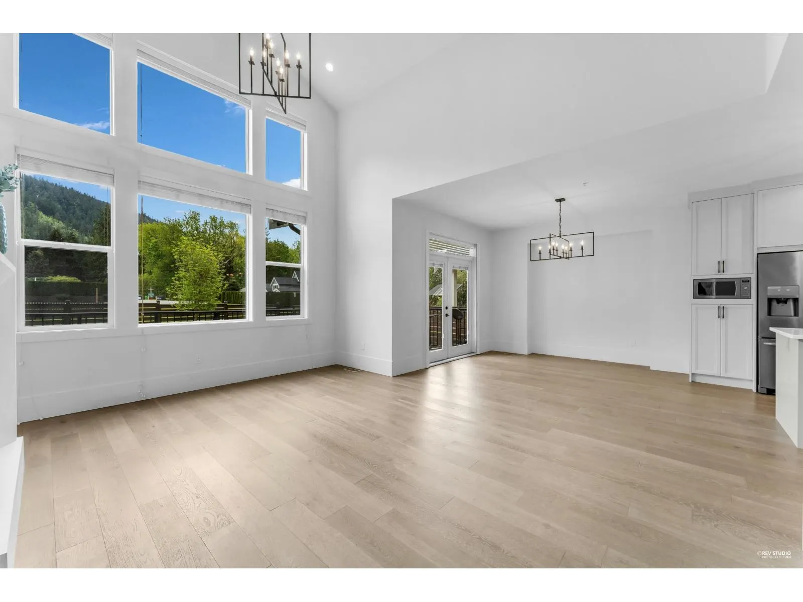 52 1885 COLUMBIA VALLEY ROAD|Cultus Lake South