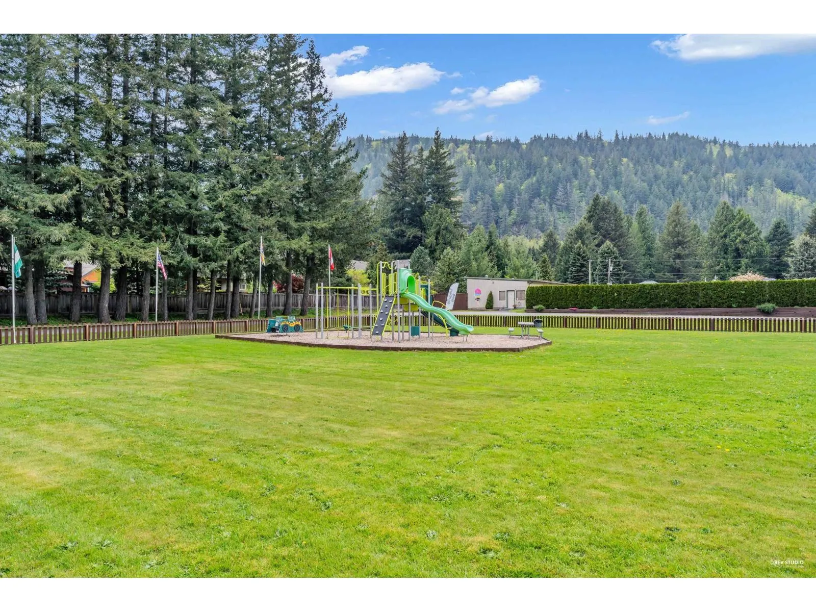 52 1885 COLUMBIA VALLEY ROAD|Cultus Lake South