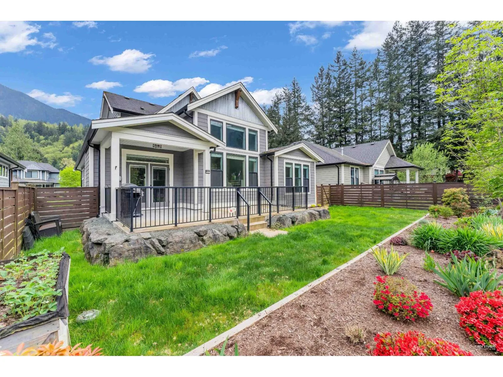 52 1885 COLUMBIA VALLEY ROAD|Cultus Lake South