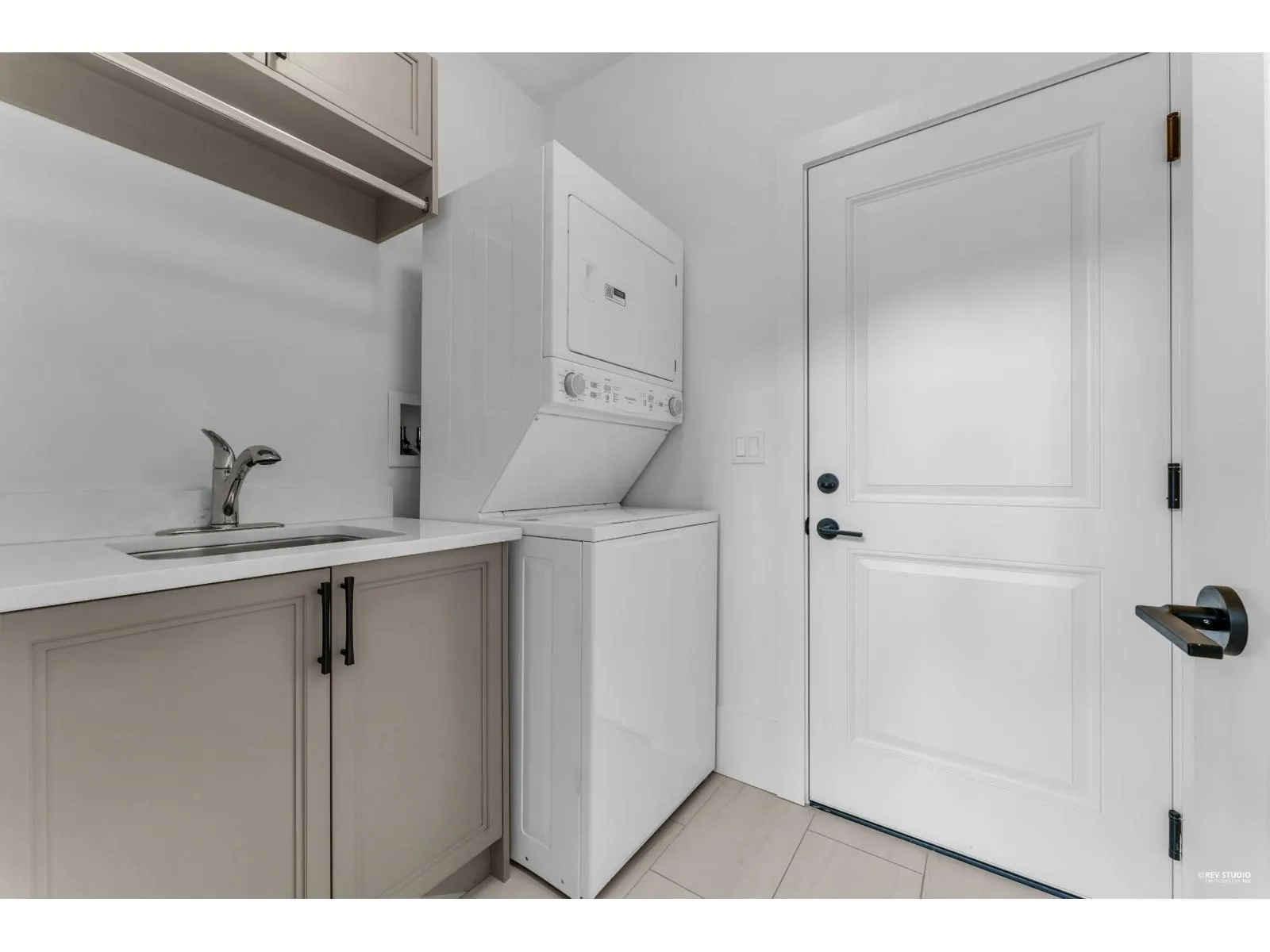 52 1885 COLUMBIA VALLEY ROAD|Cultus Lake South
