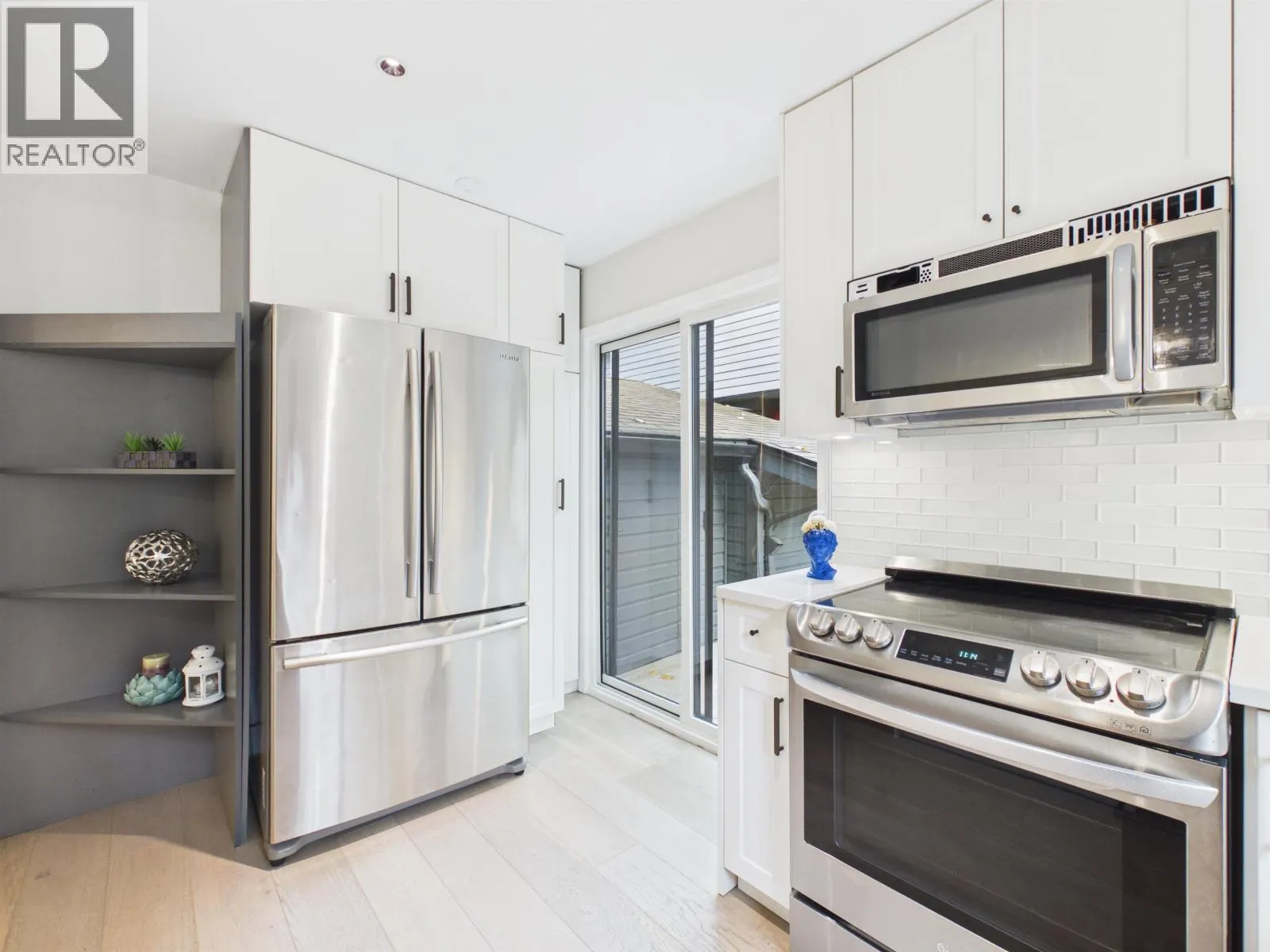 7414 ECHO PLACE