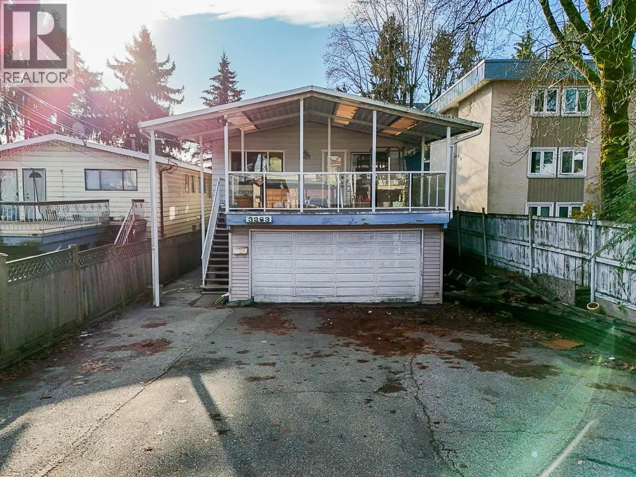 3263 VANNESS AVENUE