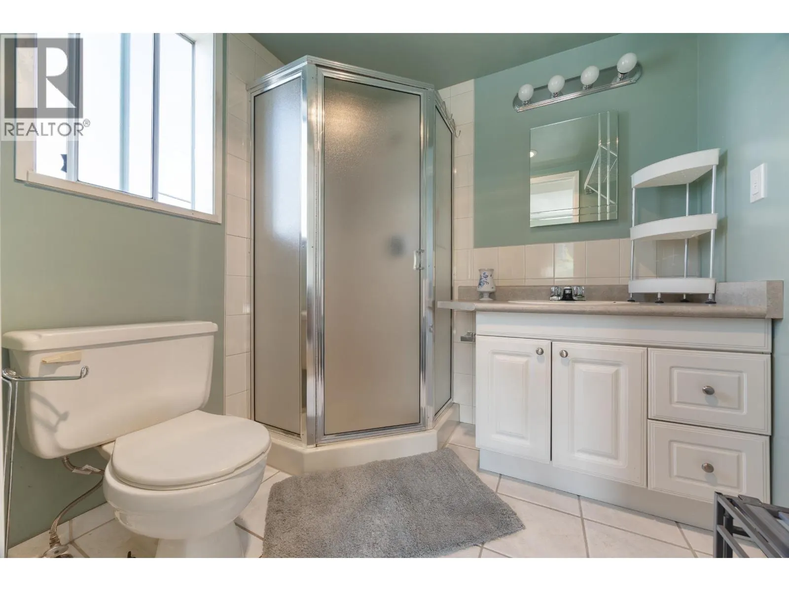3325 SEAFORTH DRIVE