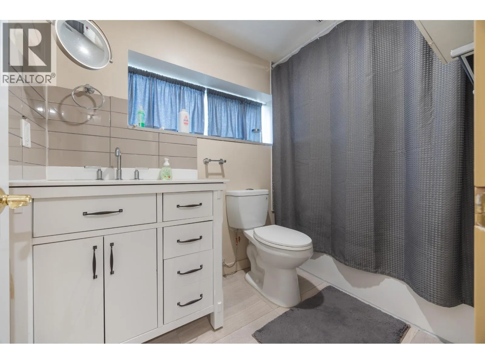 3325 SEAFORTH DRIVE