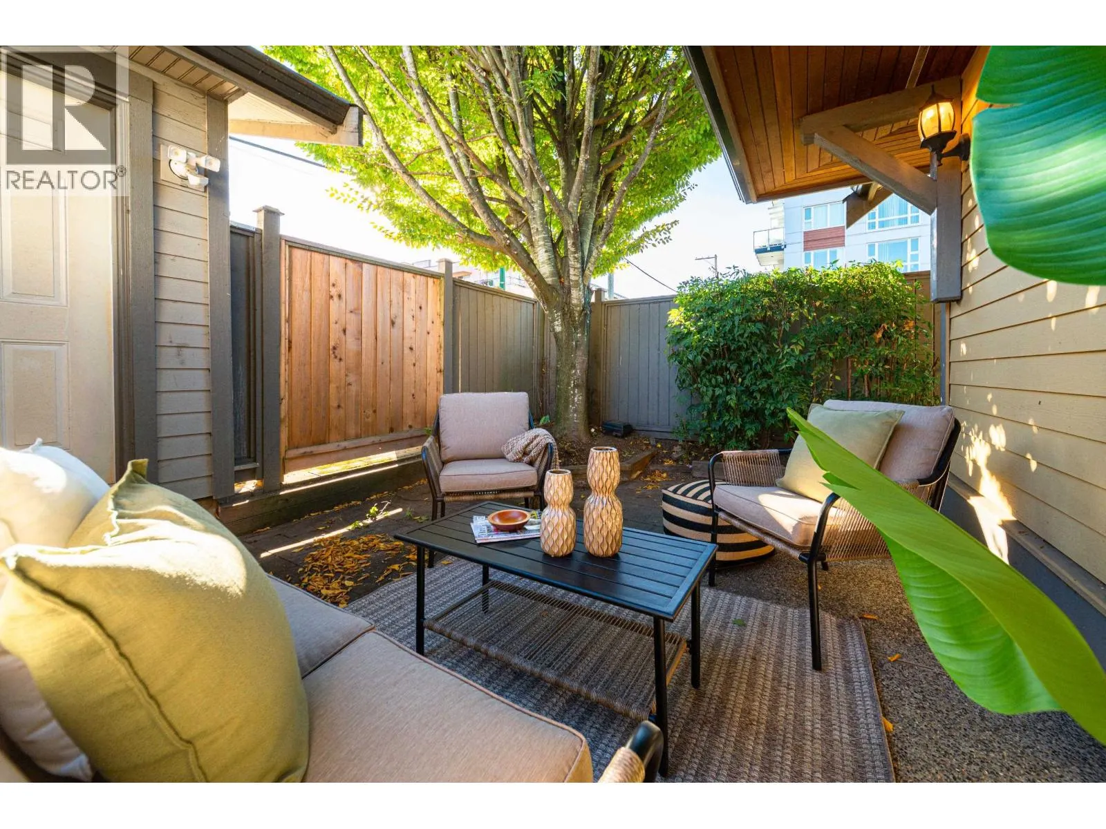 2418 ST. CATHERINES STREET