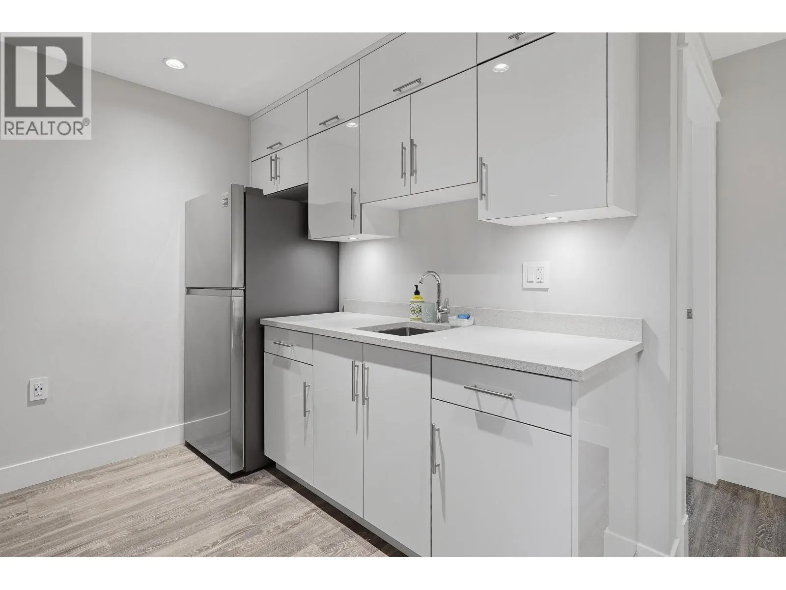 3287 MATAPAN CRESCENT