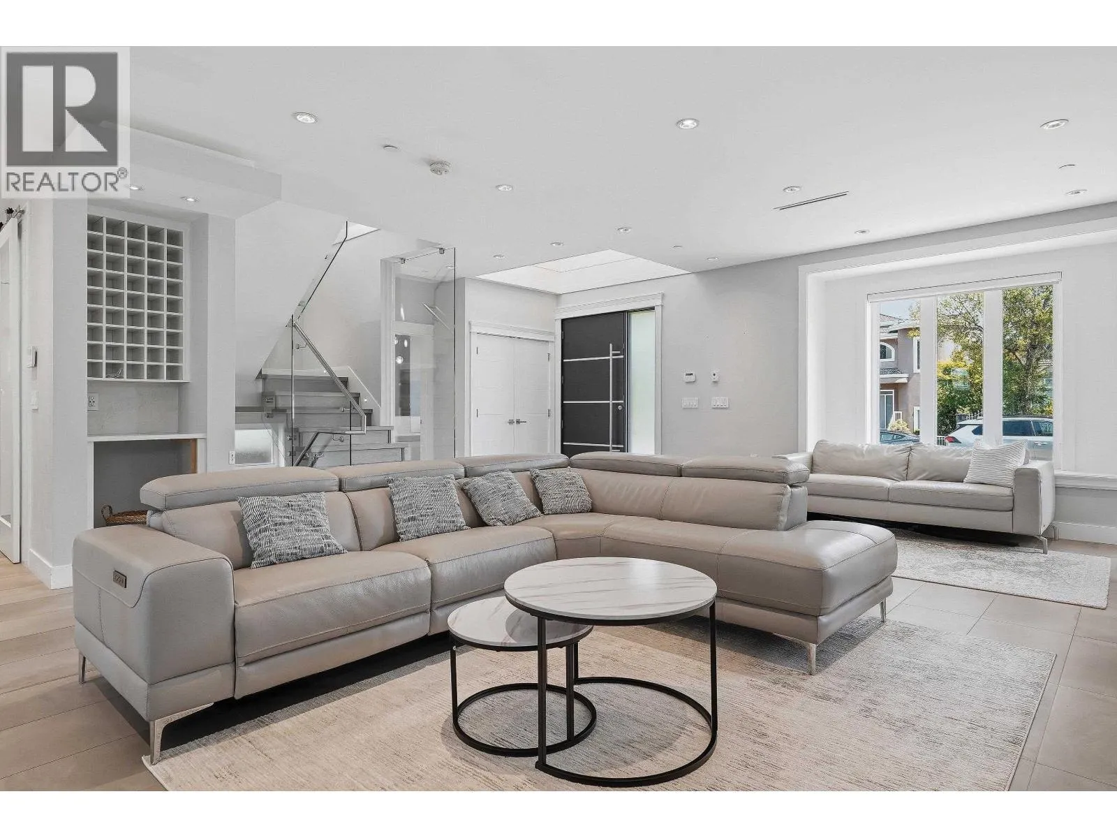 3287 MATAPAN CRESCENT