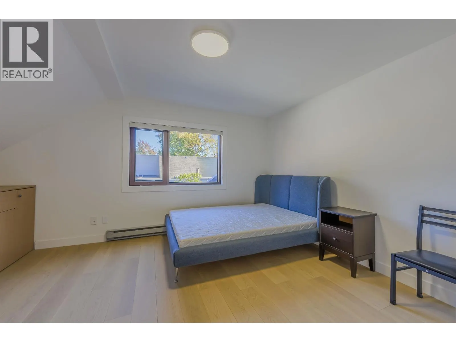 426 GREENSBORO PLACE