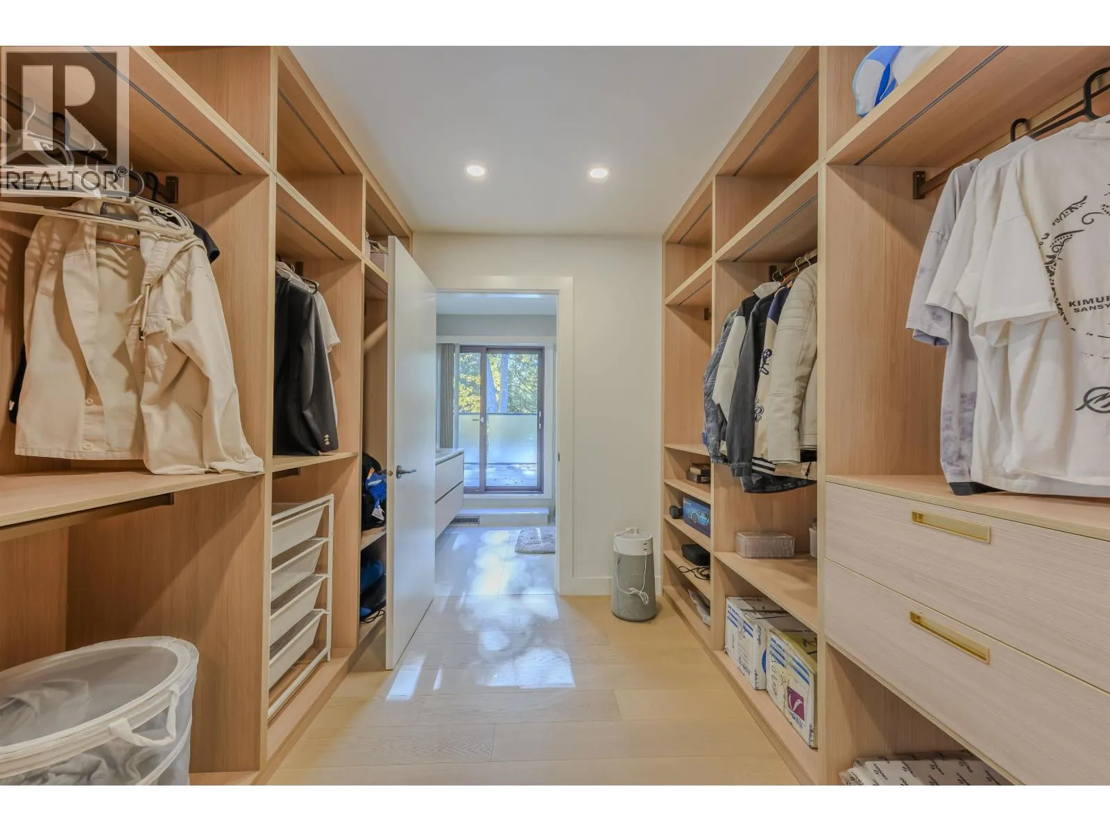 426 GREENSBORO PLACE