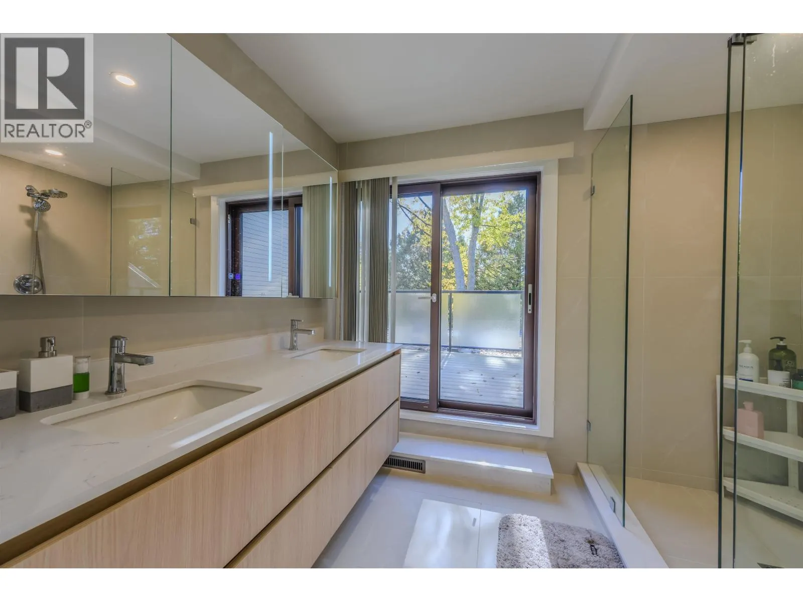 426 GREENSBORO PLACE