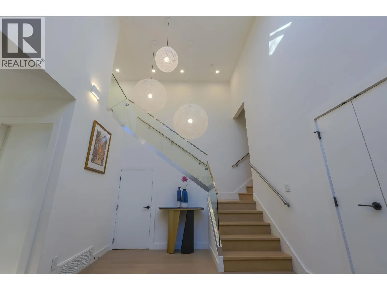 426 GREENSBORO PLACE