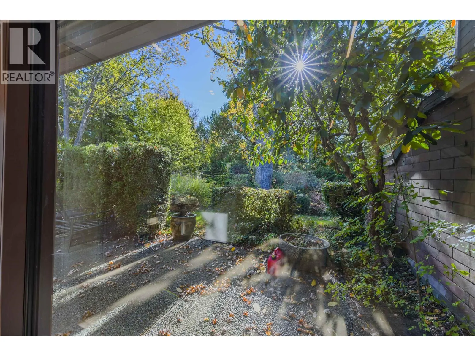 426 GREENSBORO PLACE