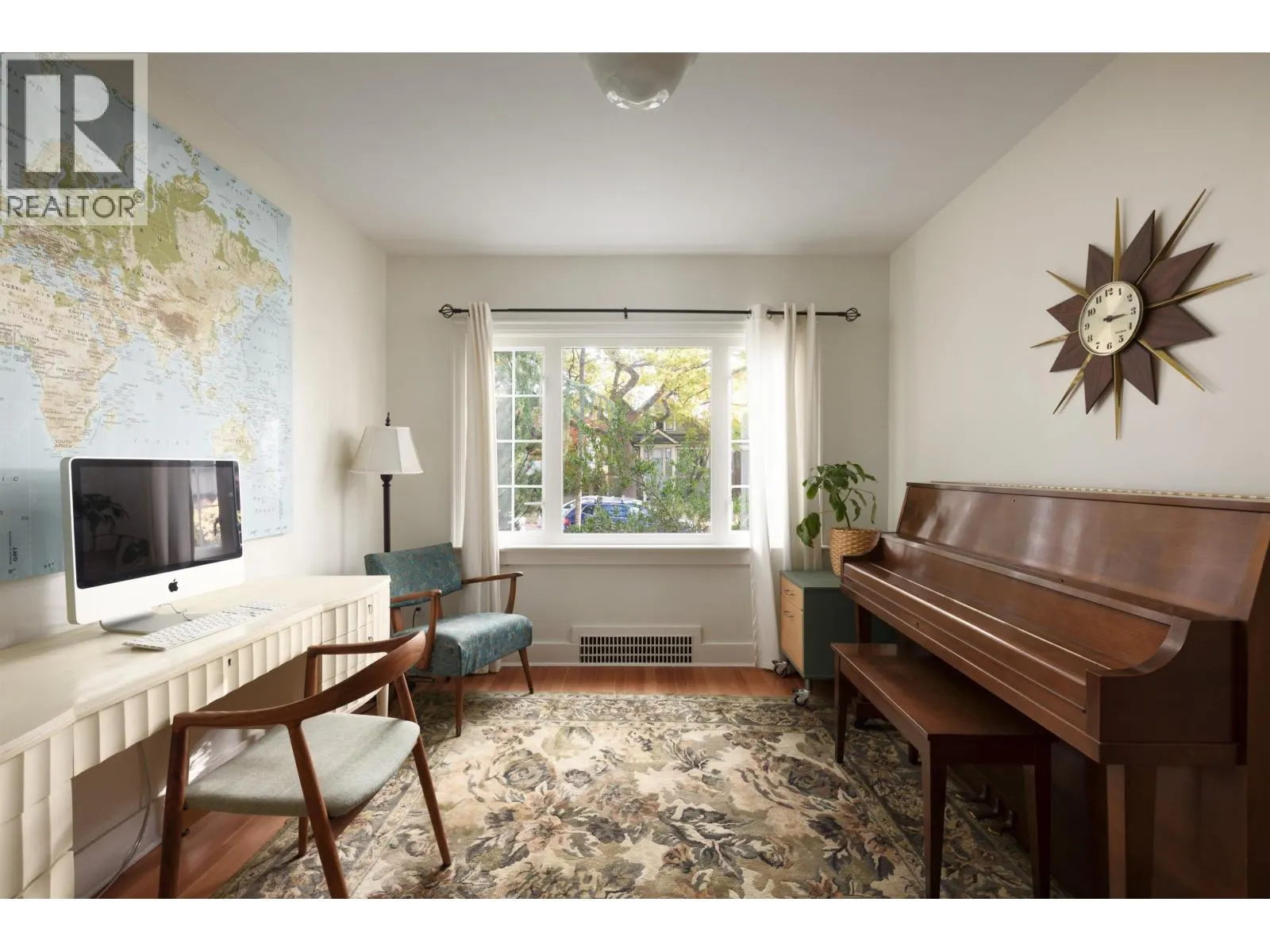 455 W 22ND AVENUE