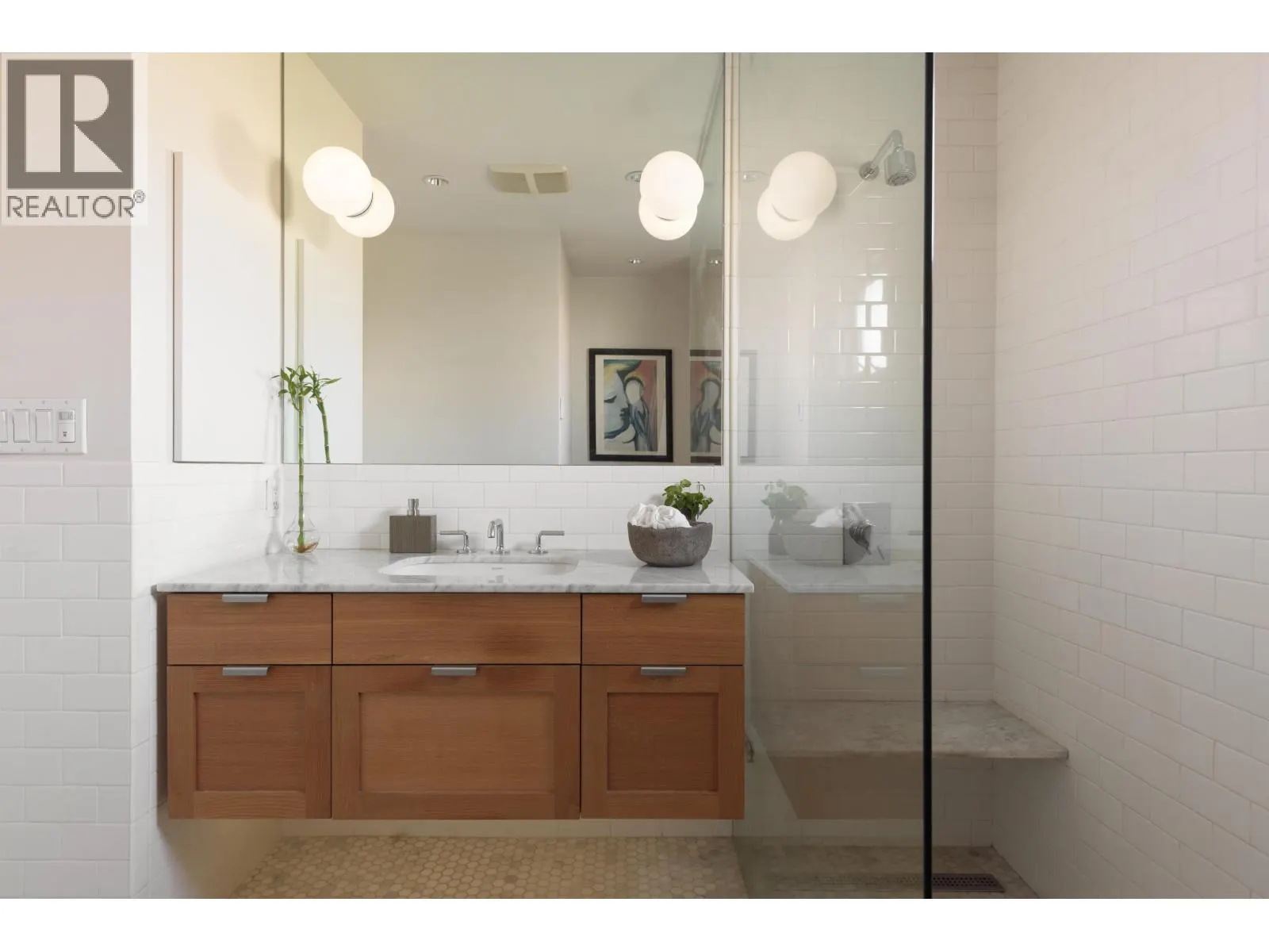 455 W 22ND AVENUE