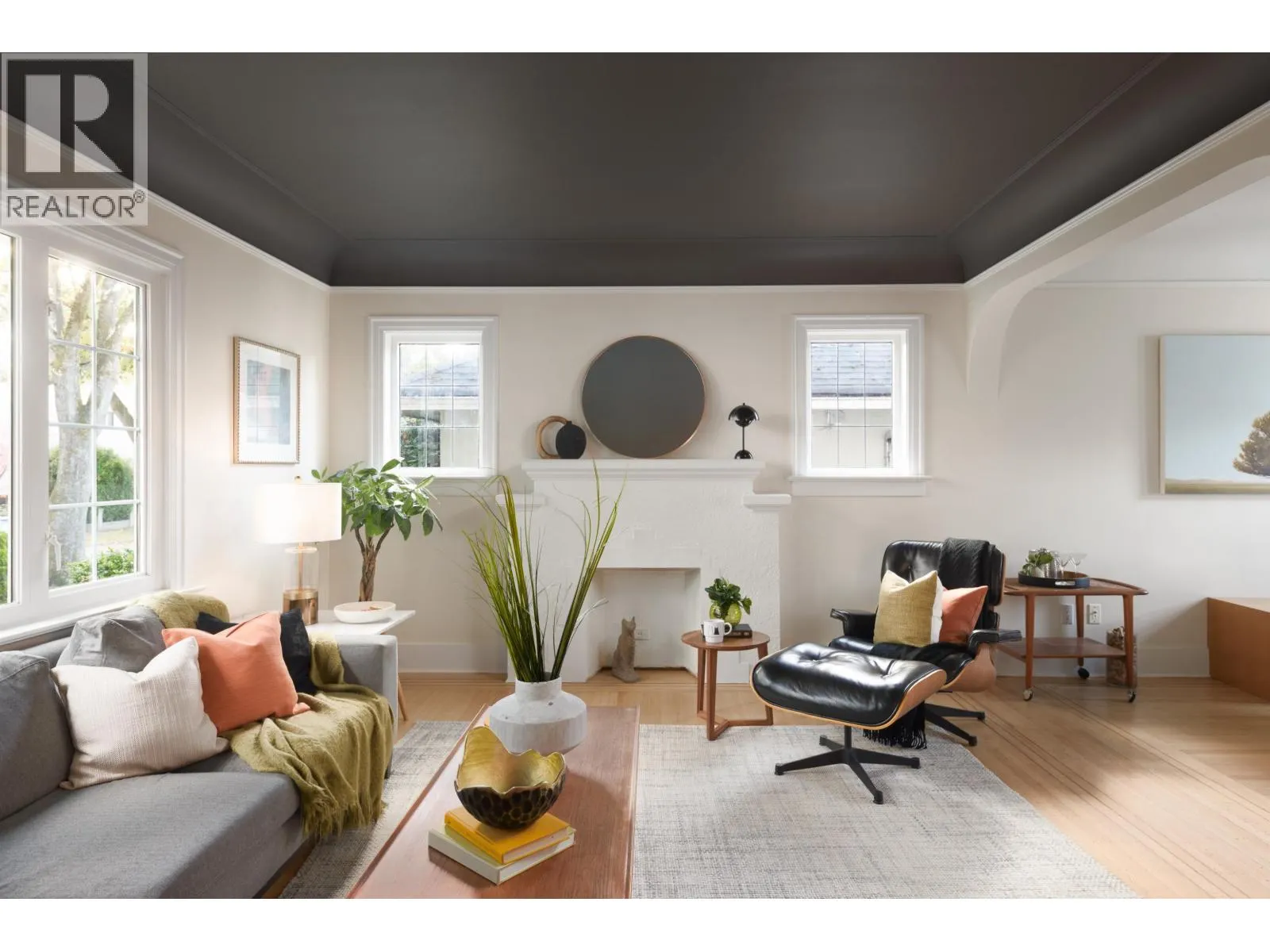455 W 22ND AVENUE