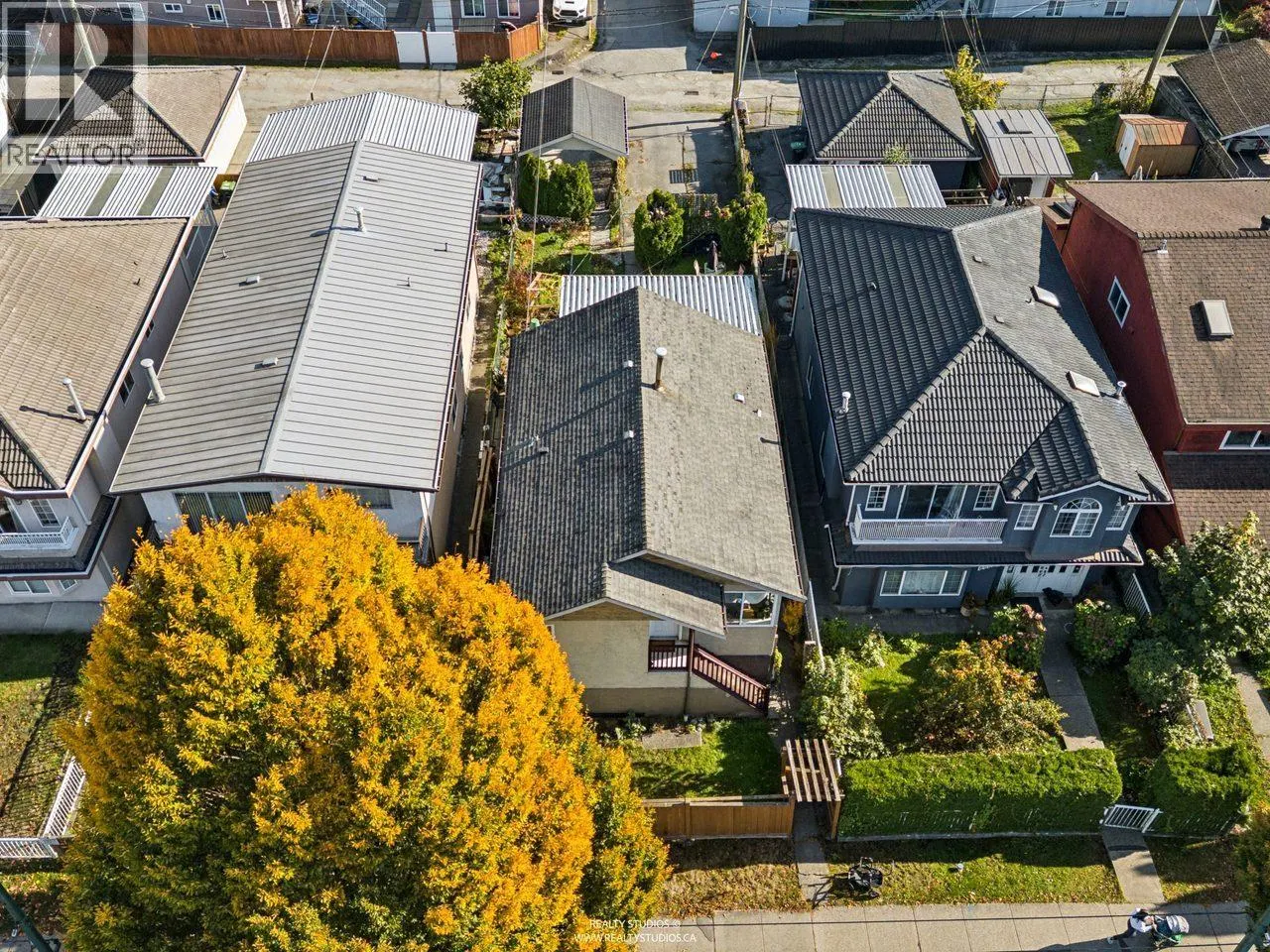 850 NANAIMO STREET