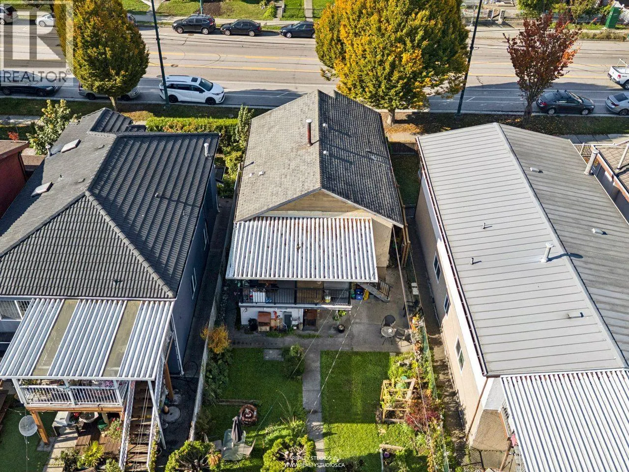850 NANAIMO STREET
