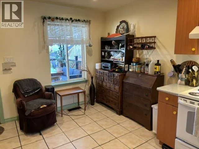 850 NANAIMO STREET