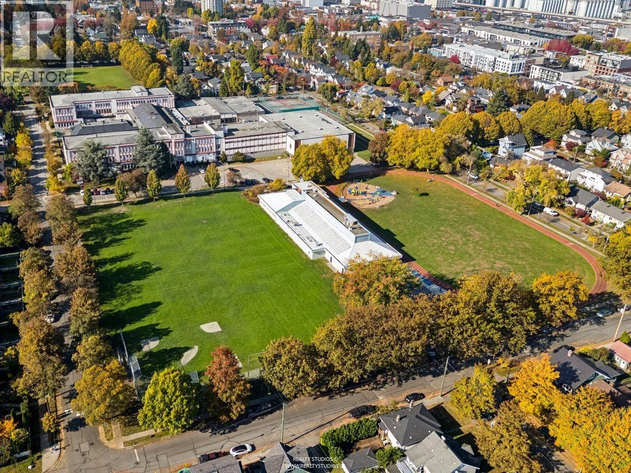 850 NANAIMO STREET