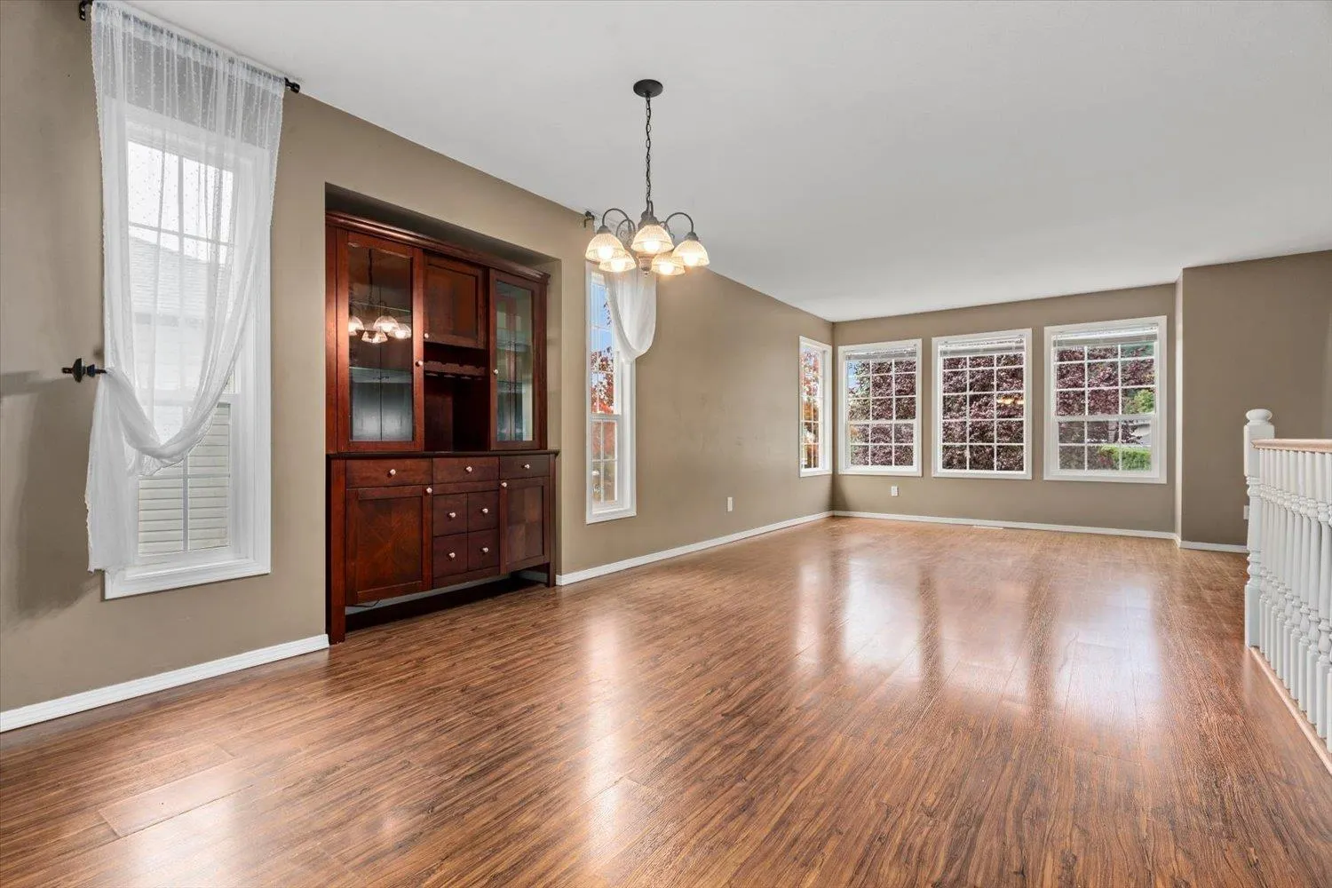 5711 WINCHESTER PLACE|Vedder Crossing